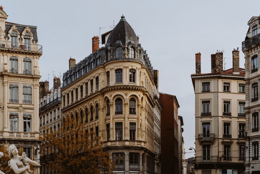 Beautiful,French,Buildings,In,Downtown,Lyon,In,France